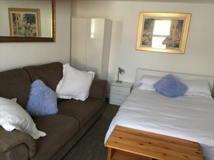 3 bed room for rent in Room in a Shared Flat, George Street, BS23