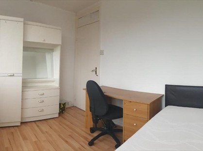 Room in a Shared Flat, Students Or Full Time Workers, SE17