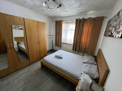 2 Bed Flat, Hampton Road, IG1