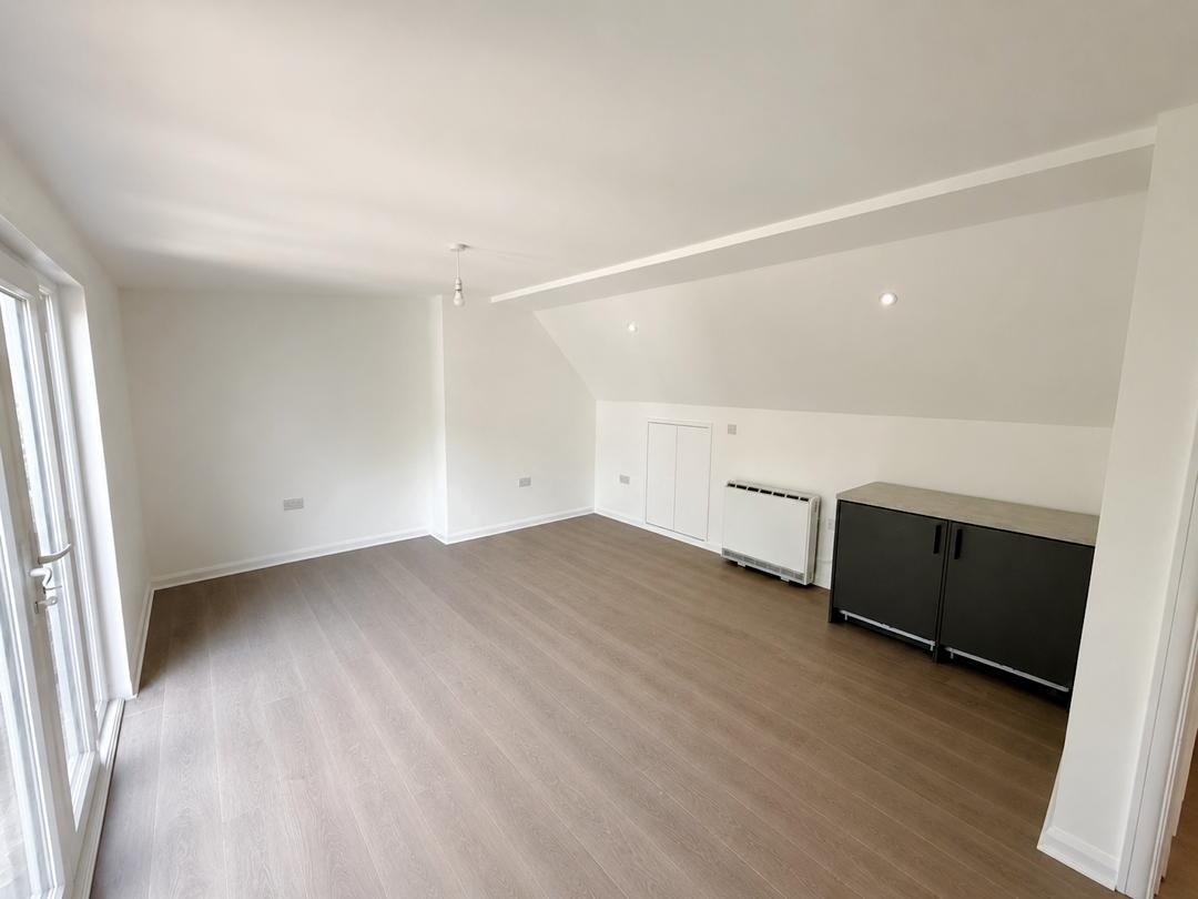 Studio Flat, Hills Road, CB2 photo 4