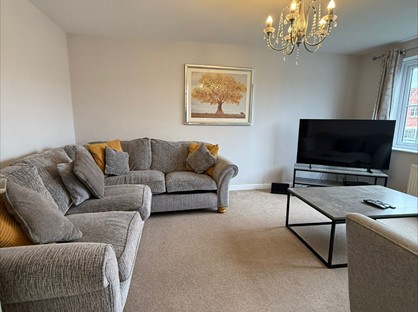 4 bed detached house for rent in 4 Bed Detached House, Folly Way, S71