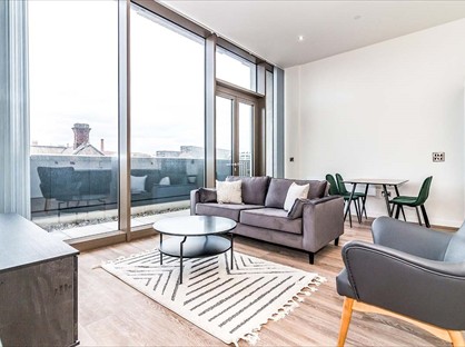 1 Bed Flat, Oxygen Tower, M1