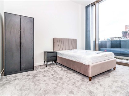 1 Bed Flat, Oxygen Tower, M1