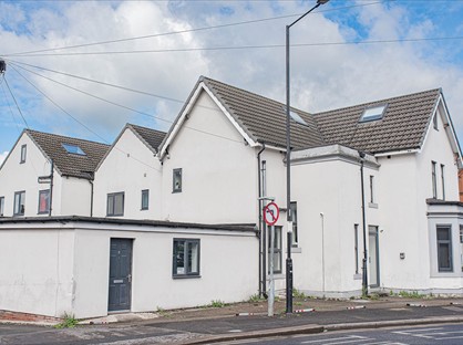 1 Bed Flat, Electro House, DN1