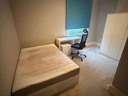 Room in a Shared House, South Croxted Road, SE21