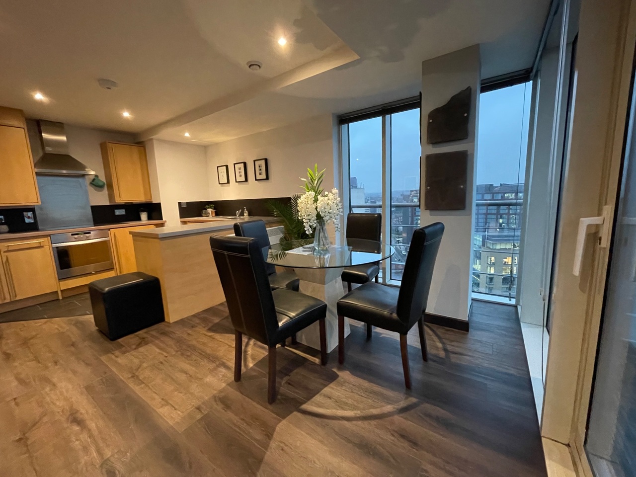 2 Bed Flat, Albion St, LS2 photo 3