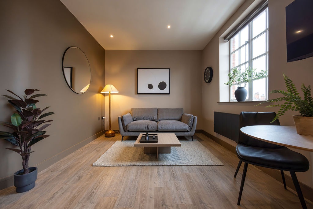 1 Bed Flat, The Headrow, LS1