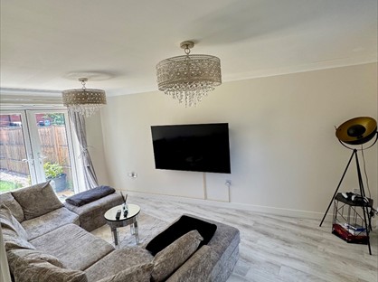 3 Bed Semi-Detached House, White Eagle Road, SN25