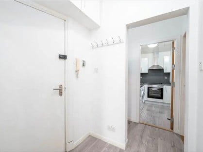1 Bed Flat, Seaforth Road, AB24