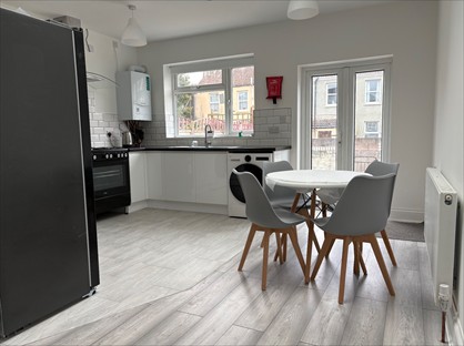 5 Bed Terraced House, Thomas St, BS2