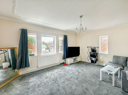 2 Bed Flat, Hallgate, HU16