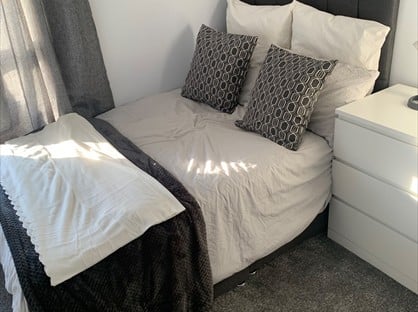 Room in a Shared House, Skelton Lane, S13