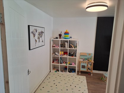 2 Bed Flat, Hansdon Close, M8