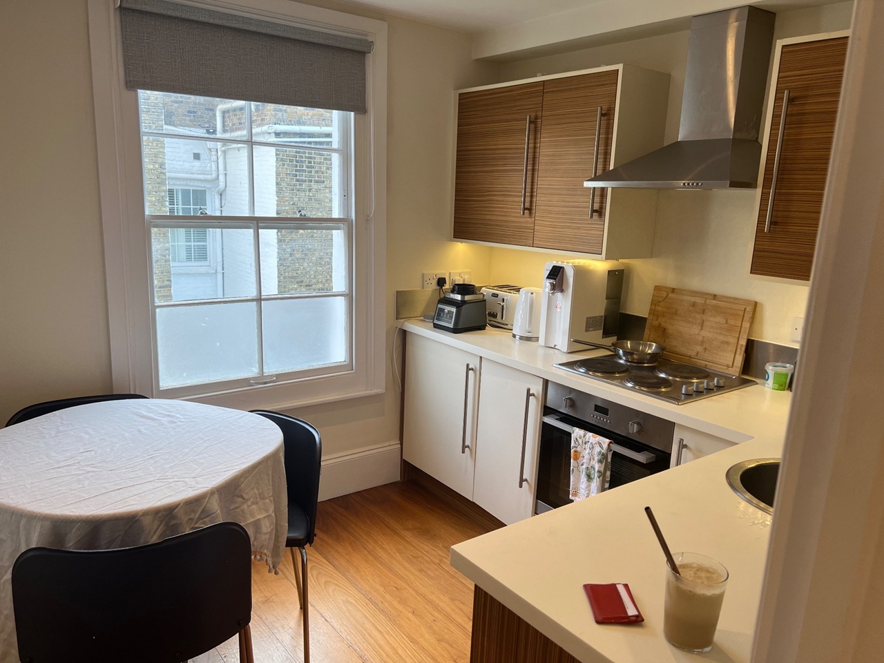 1 Bed Flat, Winchester St, SW1V photo 3