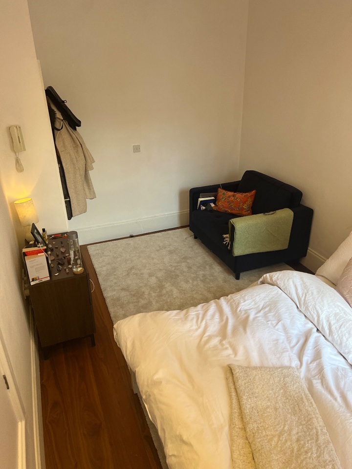 1 Bed Flat, Winchester St, SW1V photo 4