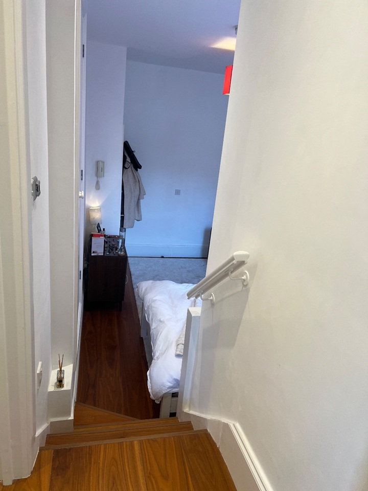 1 Bed Flat, Winchester St, SW1V photo 5