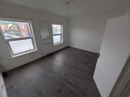 2 Bed Flat, Evelina Road, SE15