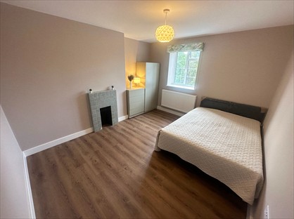 Room in a Shared Flat, A, W9