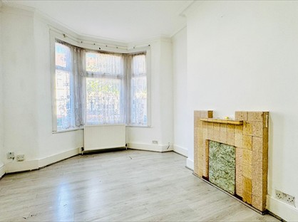 1 Bed Flat, Keppel Road, E6