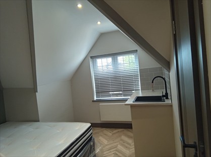 Room in a Shared House, Green Lane, TW17