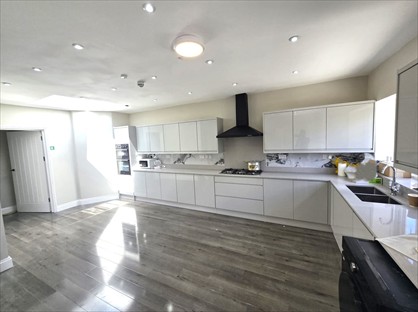 9 Bed Detached House, Havering Road, RM1