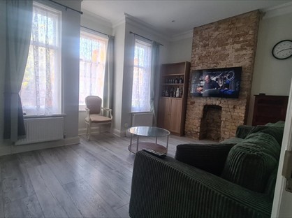 2 Bed Flat, Barcombe Avenue, SW2