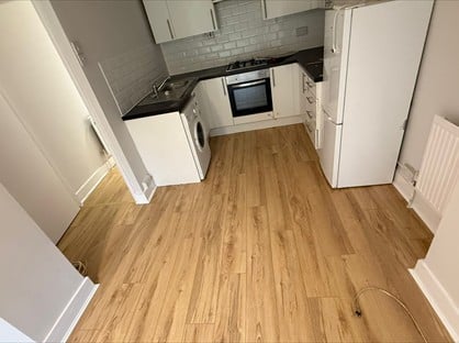 1 Bed Flat, Grosvenor Road, IG1