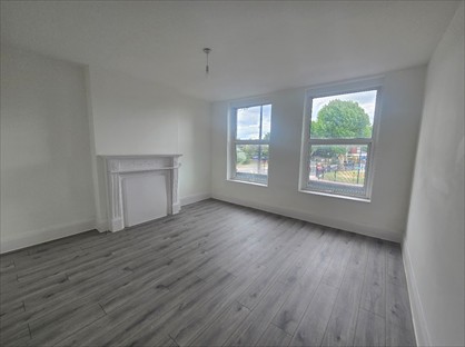 2 Bed Flat, Catford Broadway, SE6