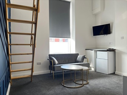 12 bed room for rent in Room in a Shared House, St Thomas's Road, PR7