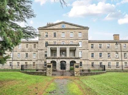 2 Bed Flat, Tarragon Road, ME16