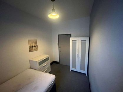 Room in a Shared House, De Grey Street, HU5
