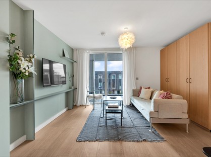 3 Bed Flat, Derny Avenue, E20