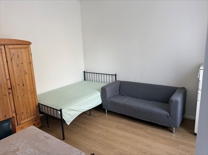 Studio Flat, The Avenue, W13