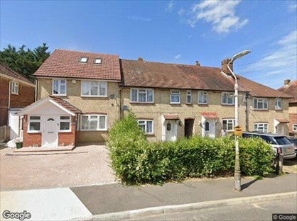 4 Bed Terraced House, Lawrence Road, UB4