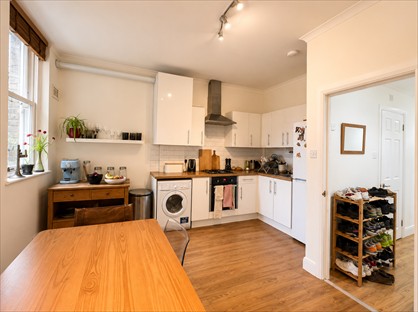 4 Bed Flat, Peckham High St, SE15