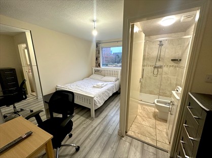 Room in a Shared House, Freya Grove, M5