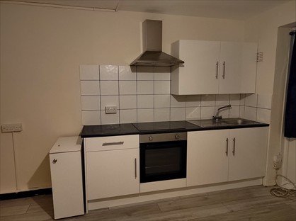 Room in a Shared House, Limerick House, GU22