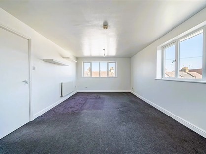 1 Bed Flat, Miles Road, CR4