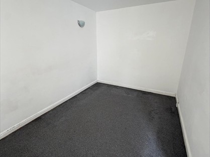 4 Bed Terraced House, Boldshay St, BD3