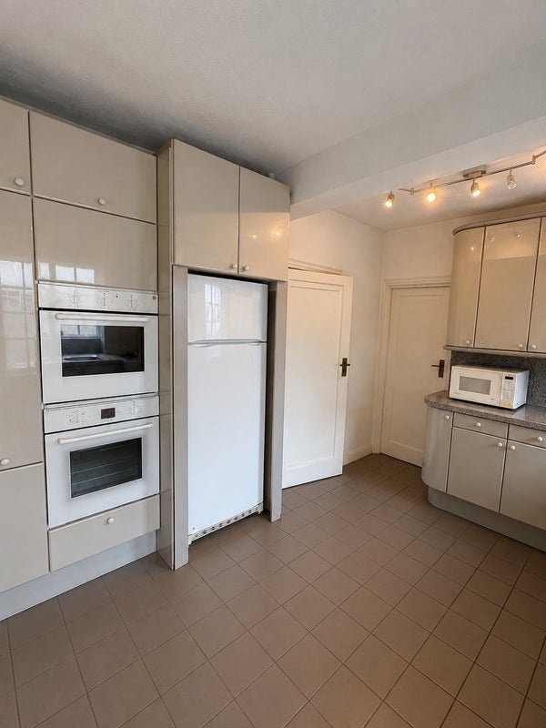 Room in a Shared Flat, Fursecroft, W1H photo 3