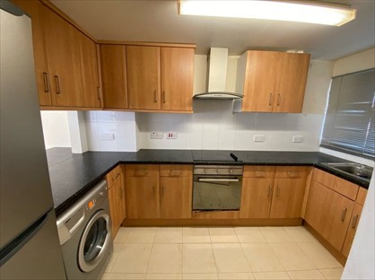 3 Bed Detached House, Founders Close, UB5
