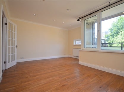 3 Bed Flat, Abbot House, E14