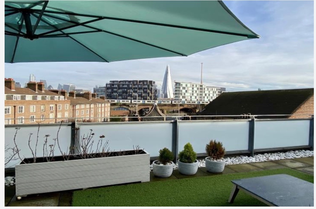2 Bed Penthouse, Sharpley Court, SE1, N1 7GU