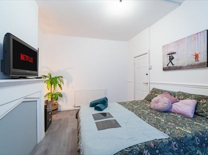 Room in a Shared House, Springbank Road, L4