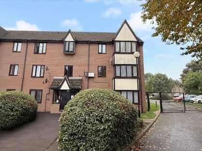 1 Bed Flat, Petunia Court, LU3