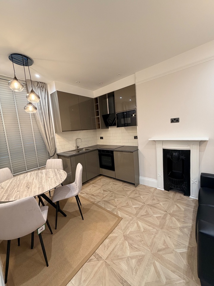 1 Bed Flat, Westminster Mansions, SW1P, N1 7GU