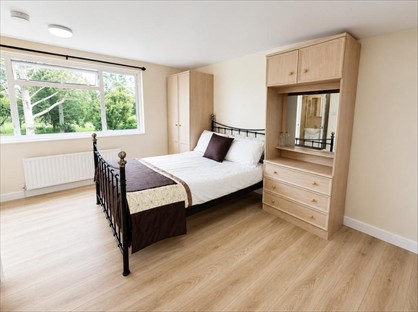 1 Bed Semi-Detached House, Blackbush Avenue, RM6