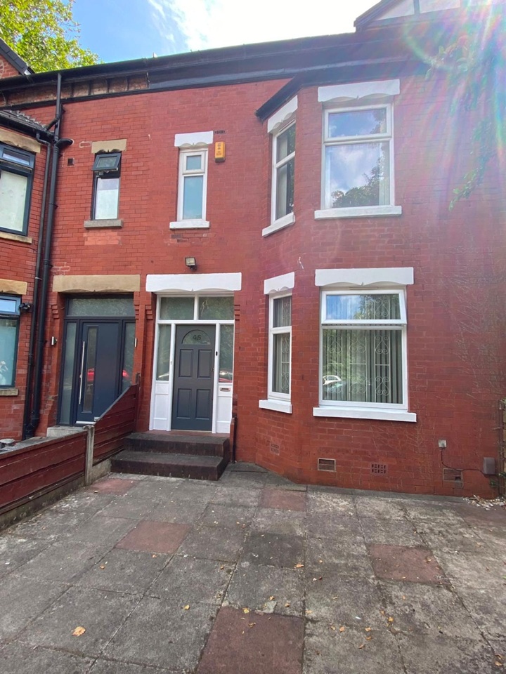 5 Bed Terraced House, Moseley Road, M14
