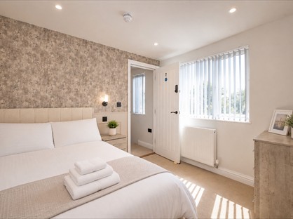 8 Bed Terraced House, North St, TA6