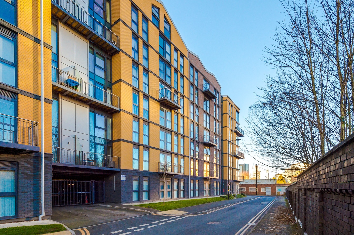 1 Bed Flat, Communication Row, B15 photo 5